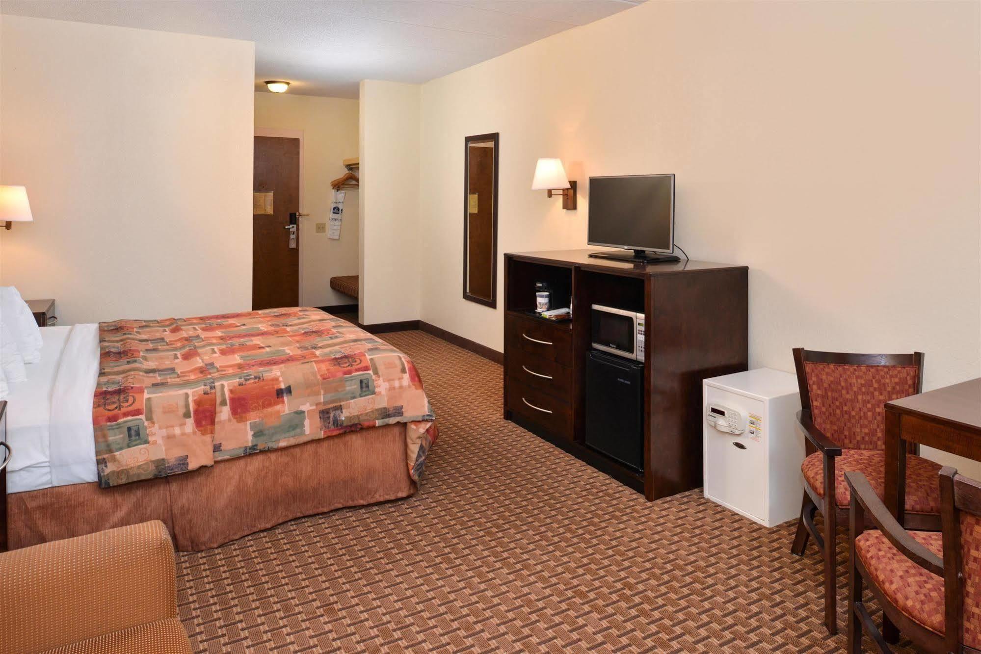 Best Western Port Clinton Exterior photo
